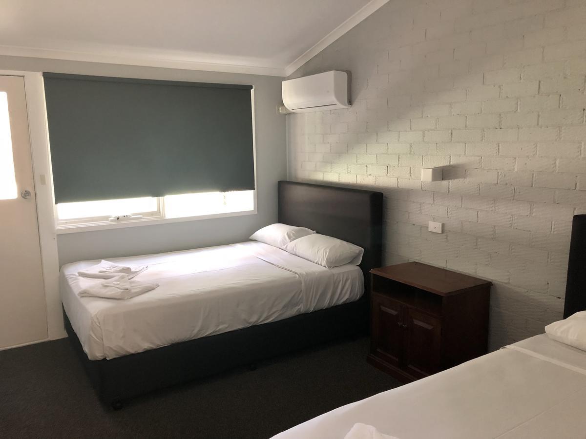 Bateau Bay Hotel Esterno foto